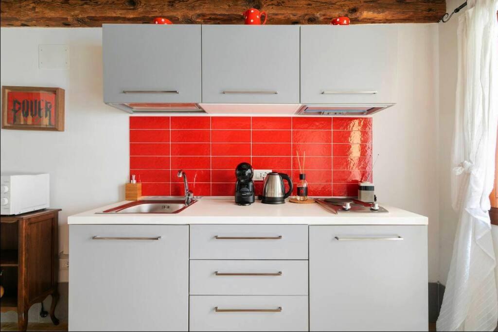 Ca 3 Leoni - Romantic House In The Heart Of Venesia Bagian luar foto