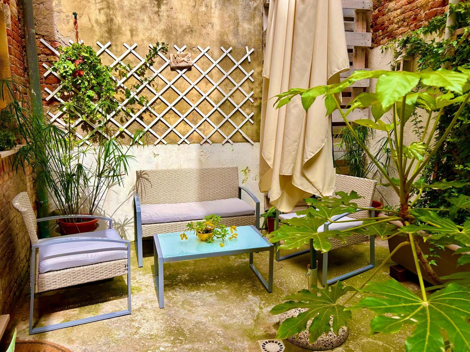Ca 3 Leoni - Romantic House In The Heart Of Venesia Bagian luar foto